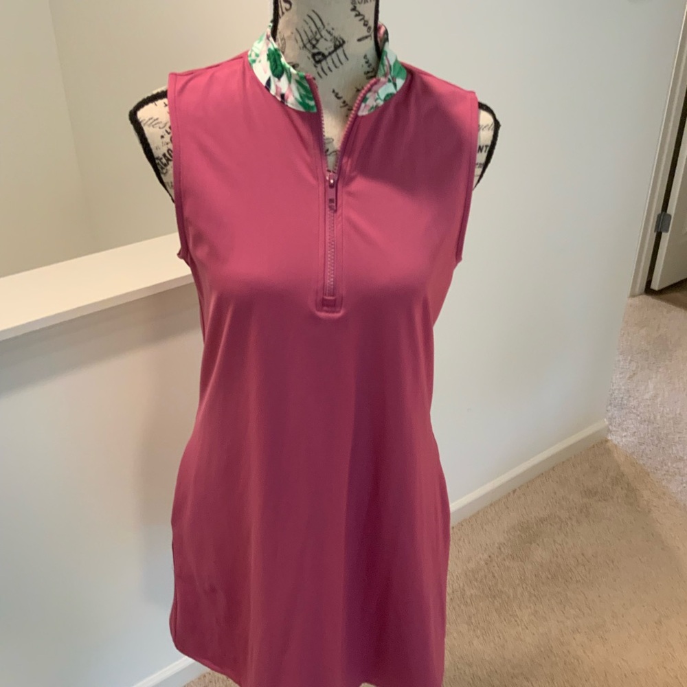 Tommy Bahama sleeveless medium Pink Dress with Floral Collar with shorts